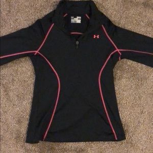 Black and pink UA pull over.